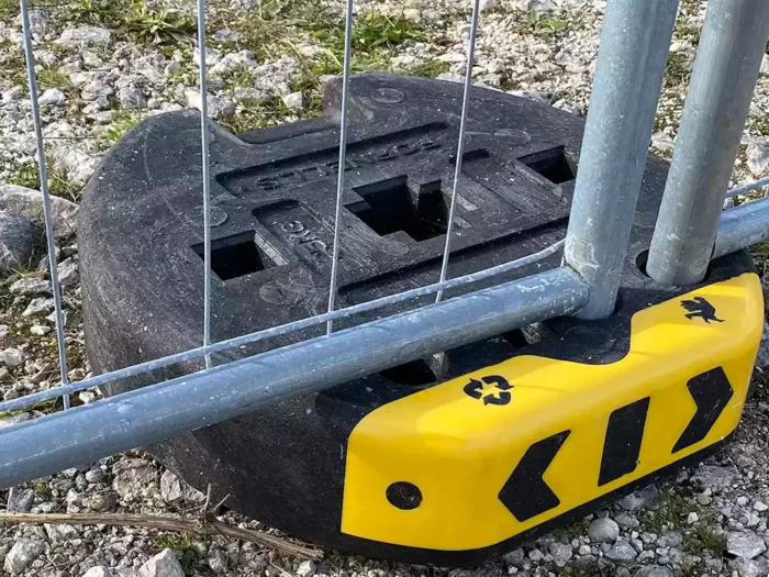 Plot barrière chantier jaune